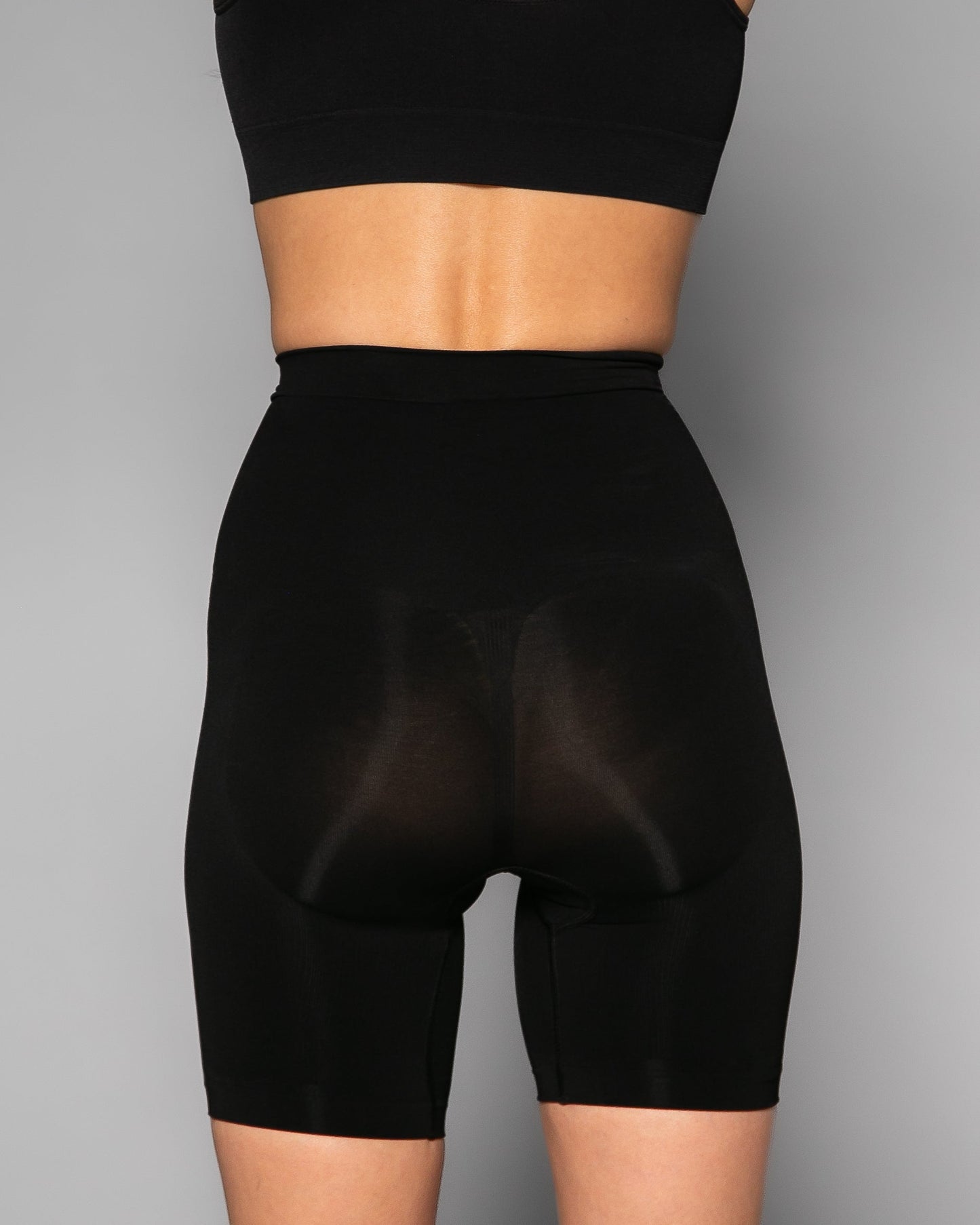 Shear Control Seamless Sculpt Mid Thigh Short