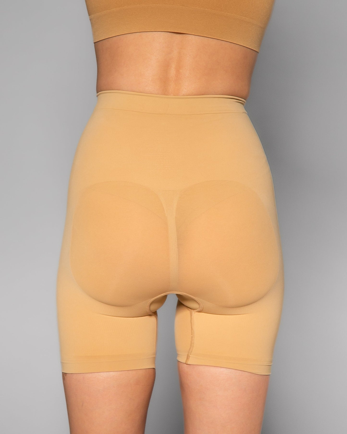 Shear Control Seamless Sculpt Mid Thigh Short